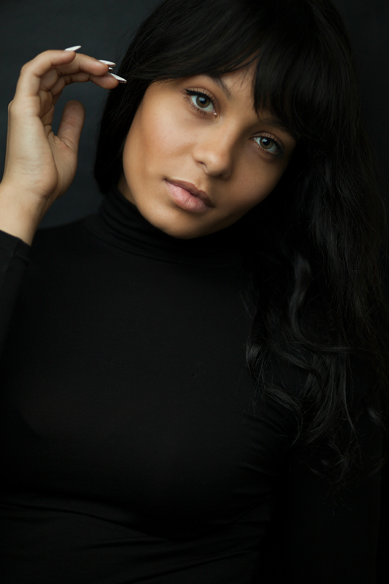 Portrait Photo Shoot with Toronto Photographer Ardean Peters